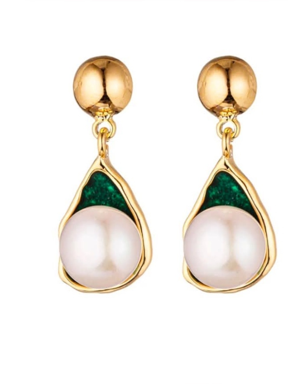 NWOT Eye candy Los Angeles Agnes Pearl Drop Earrings MRSP $60